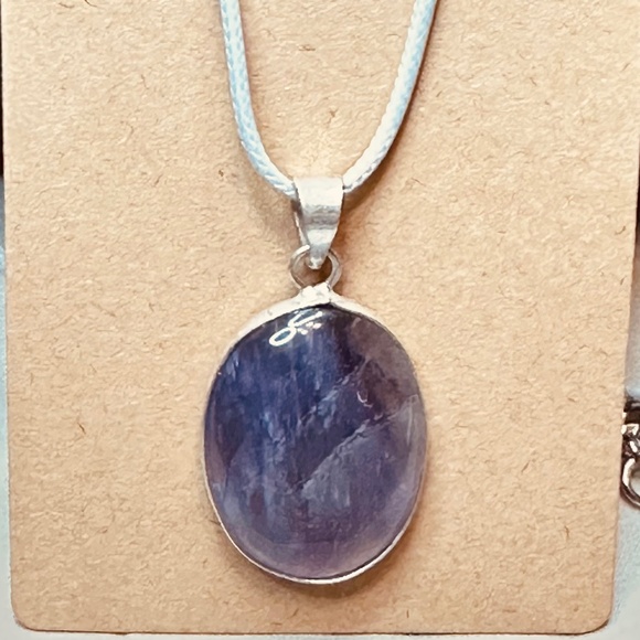 925 Sterling Silver Plated & Amethyst Stone/Crystal Oval Pendant EUC - Picture 1 of 11